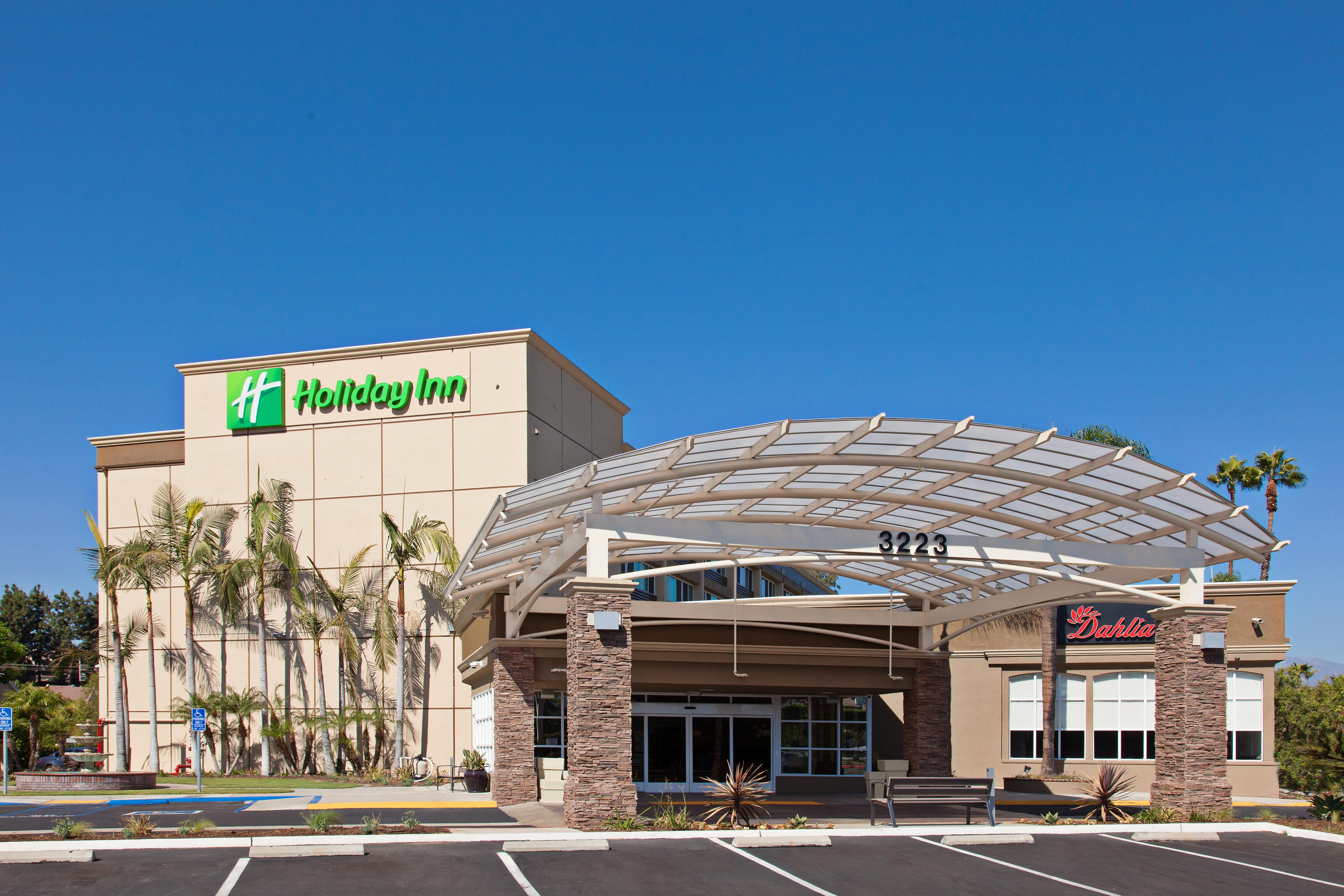 Holiday Inn West Covina, An Ihg Hotel Εξωτερικό φωτογραφία