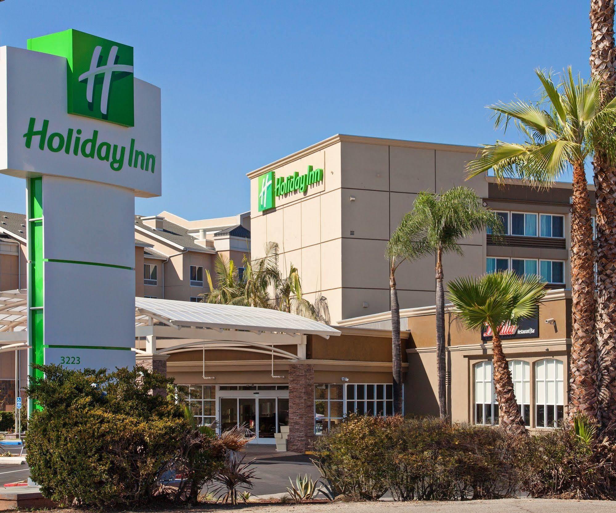 Holiday Inn West Covina, An Ihg Hotel Εξωτερικό φωτογραφία